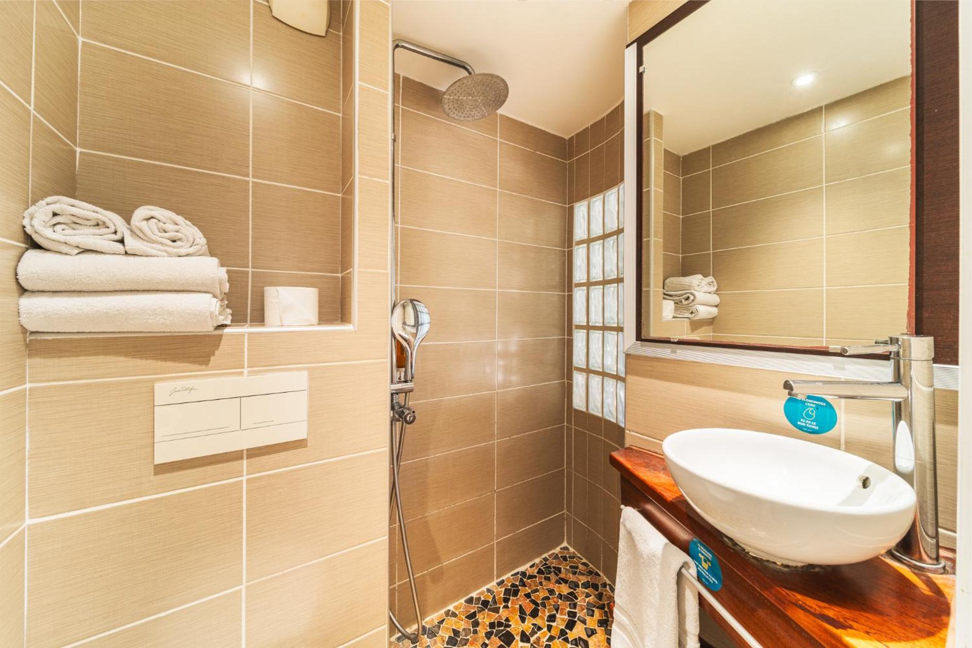 Hotel Exsel Alamanda Saint-Gilles-les Bains Kültér fotó
